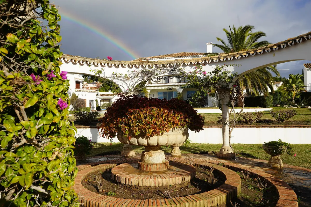 80769568-5451-40ee-bff0-b73229edc652