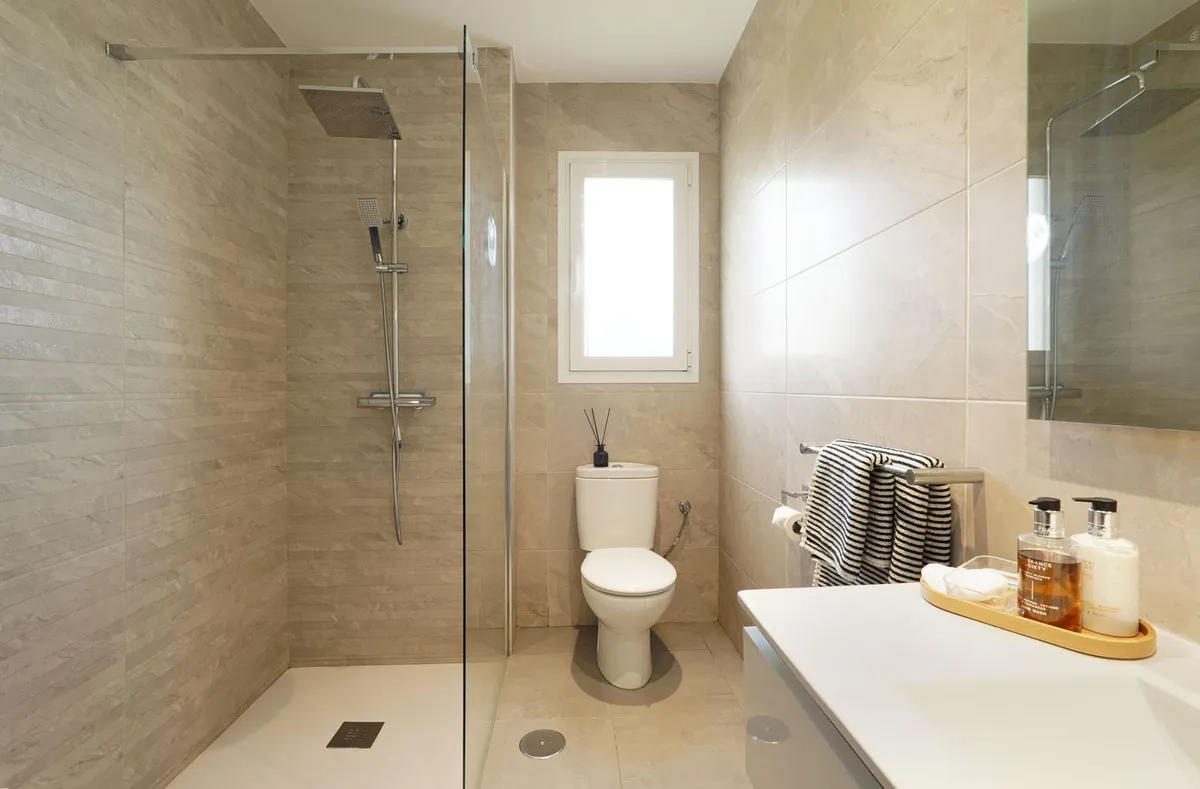 e3905a33-b806-4626-9728-98c6825d6eb5