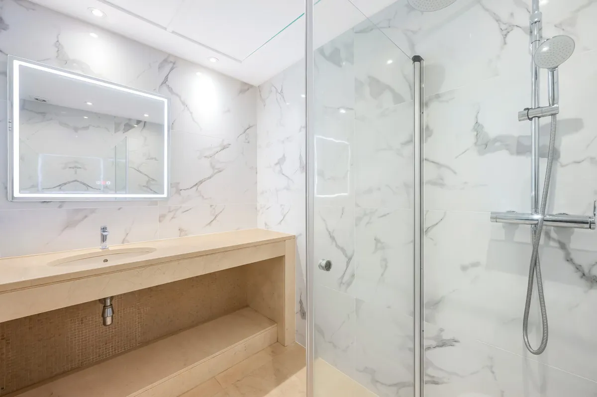 86e21b03-81d6-46b3-acba-6f8b11ebb116