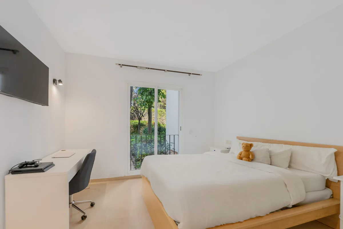 ed23f254-0e2a-4a14-ba88-c673f293e44e