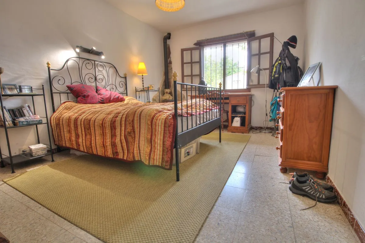 3b38614c-7343-4325-b30f-03f265549952