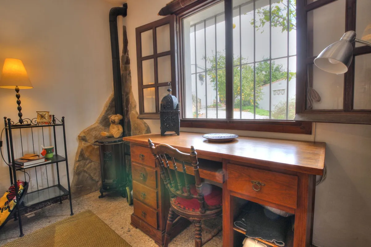 3e4e4c3c-9100-47a0-92f9-a1c1feb1d322