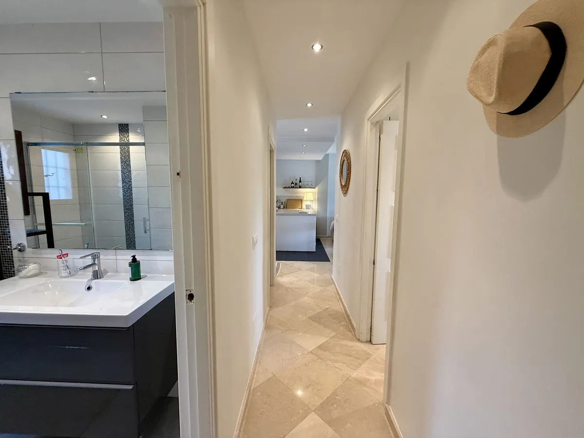 e00904c8-f4e5-4ff7-a1fb-c2af6f2c3d32