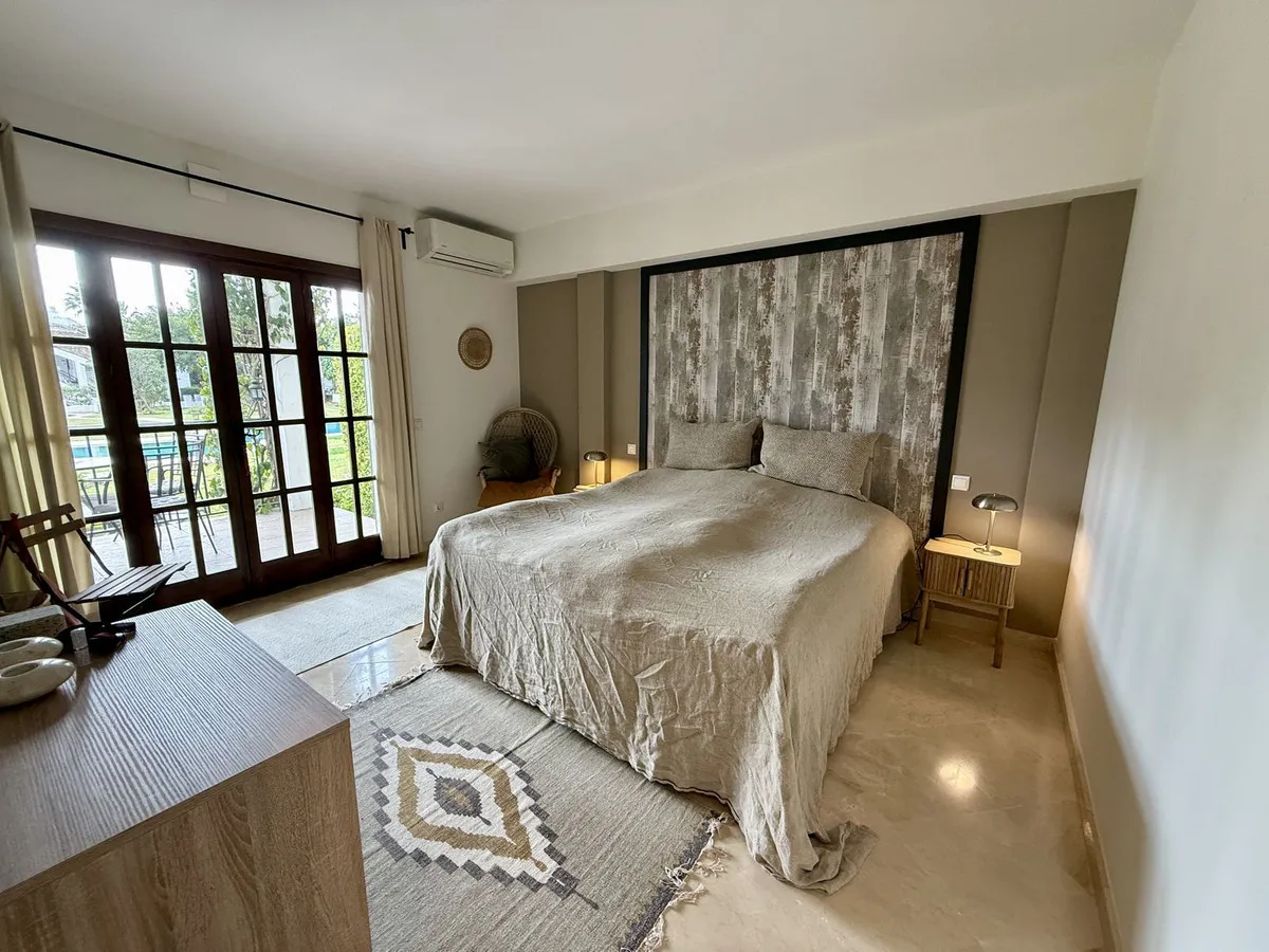 fc4cb870-2139-4276-a335-8282776c592c