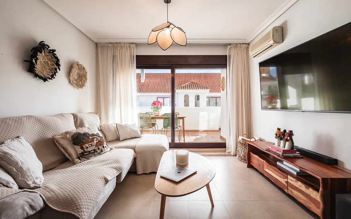 8aab928d-0a0a-4444-bc11-c82a5d24649b