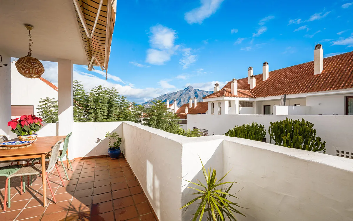 ee95994d-e724-46d0-8f7d-db6b547fc435