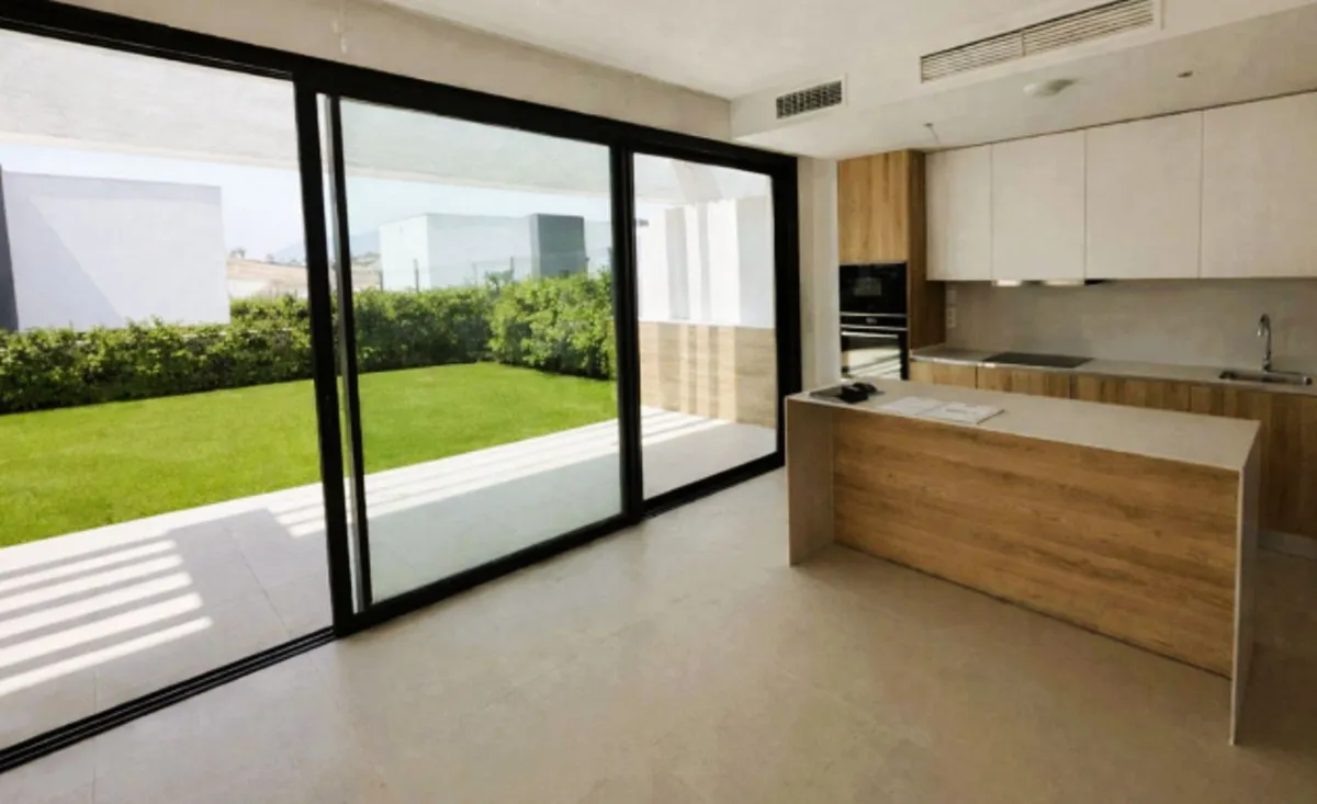 Luxurious Villas in Serene Atalaya, New Golden Mile