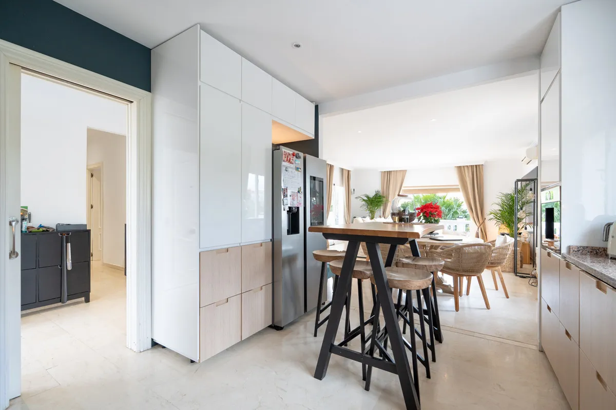 00bc7289-502f-444f-a344-a4dbcd013074