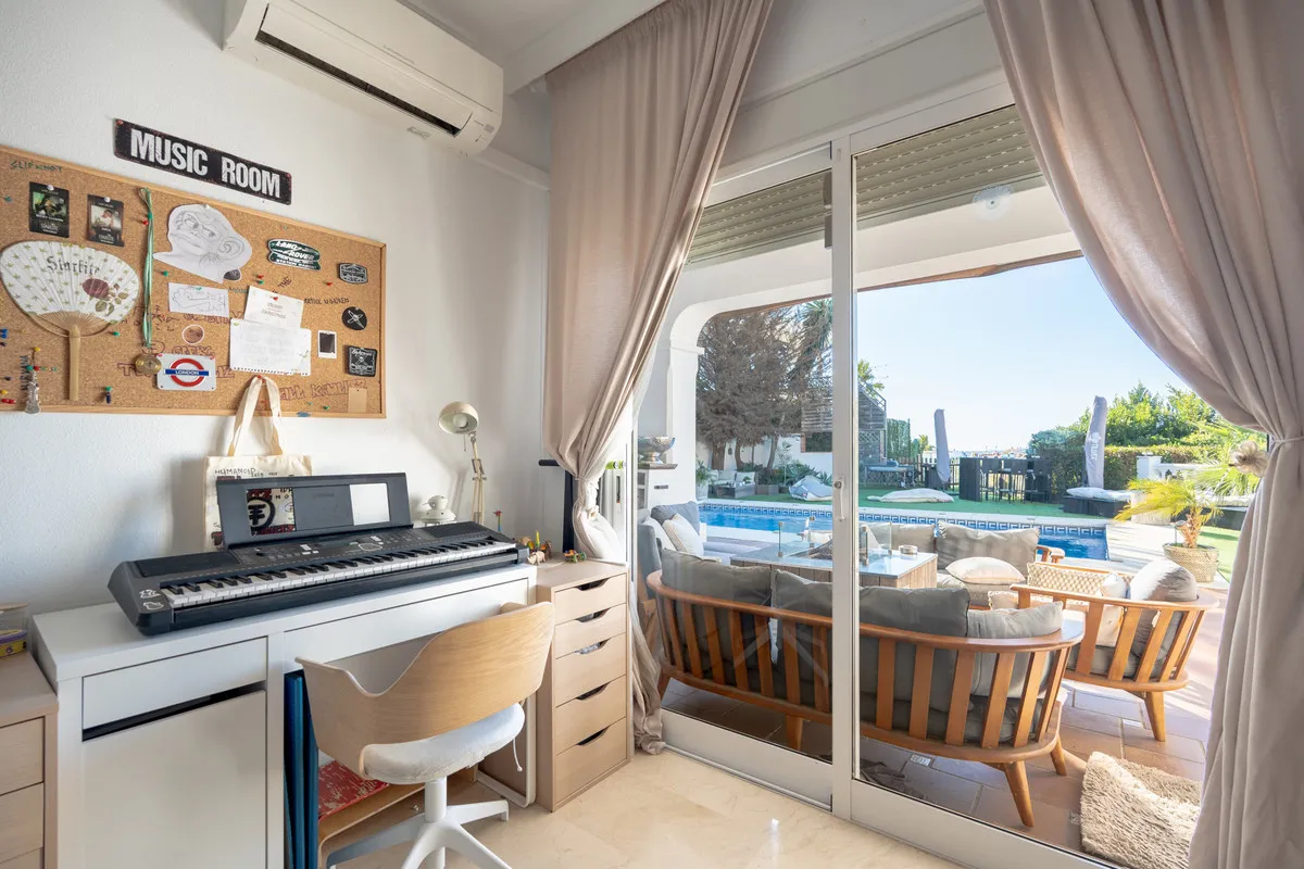 51792891-57b7-4019-aec3-7718c915beac