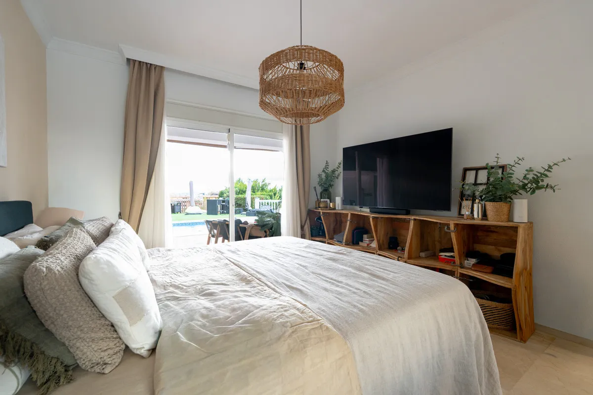 56c22185-f07e-4c8d-84af-039c229f3f09