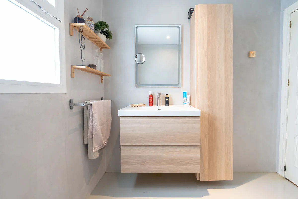 5ea778c1-0c29-42f0-b09f-6344b6e88173