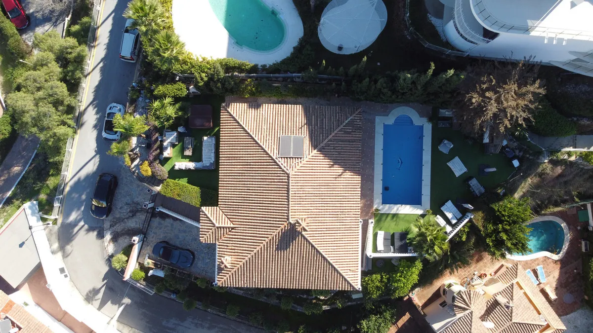 c0226344-96f3-458c-a586-d0590a3847de