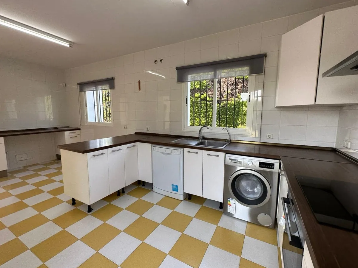 033fbdce-ecd4-4c8b-9c0a-87507662b103