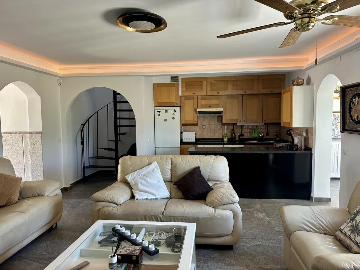 d3f49f31-ecf6-466a-b25c-a2fcc213a215