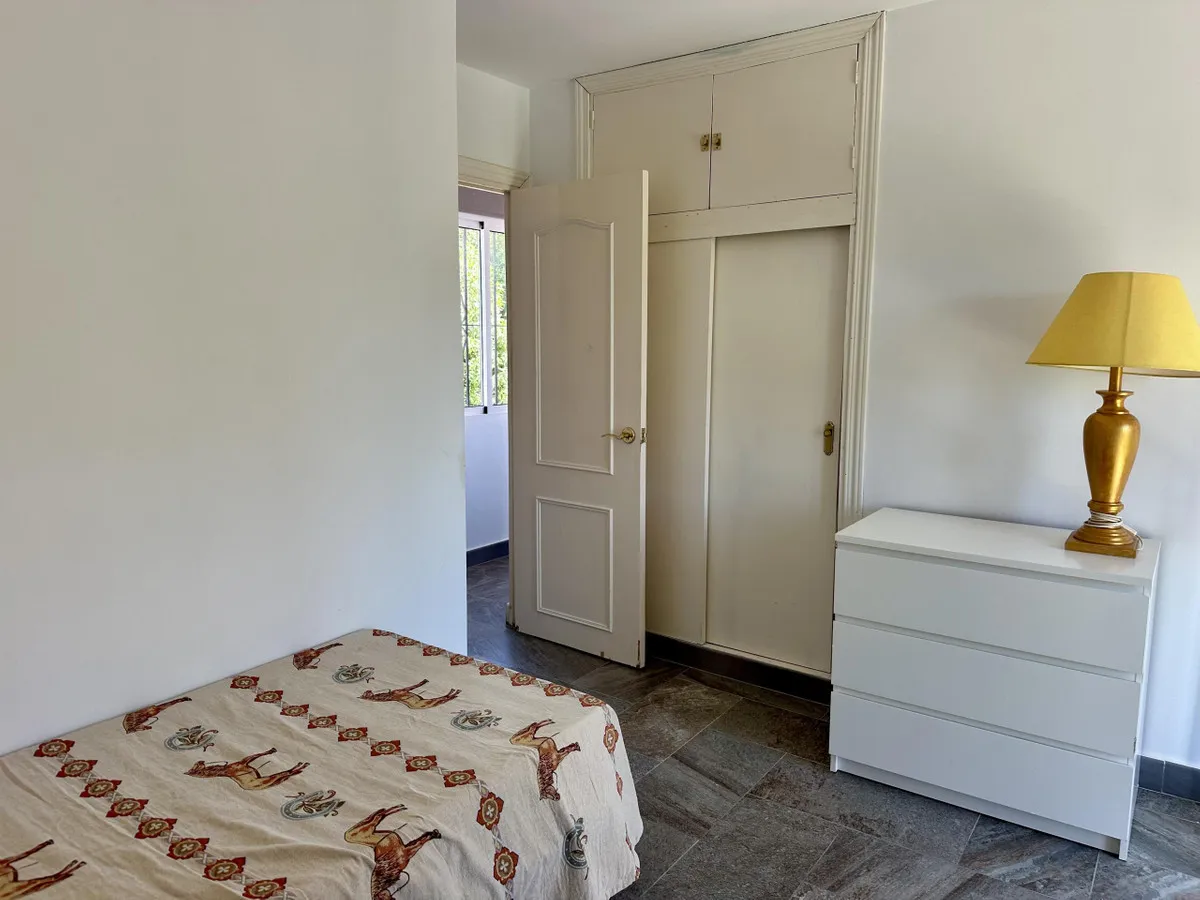 f4fe7fe7-d604-4958-b08f-bfdc9d768ba6