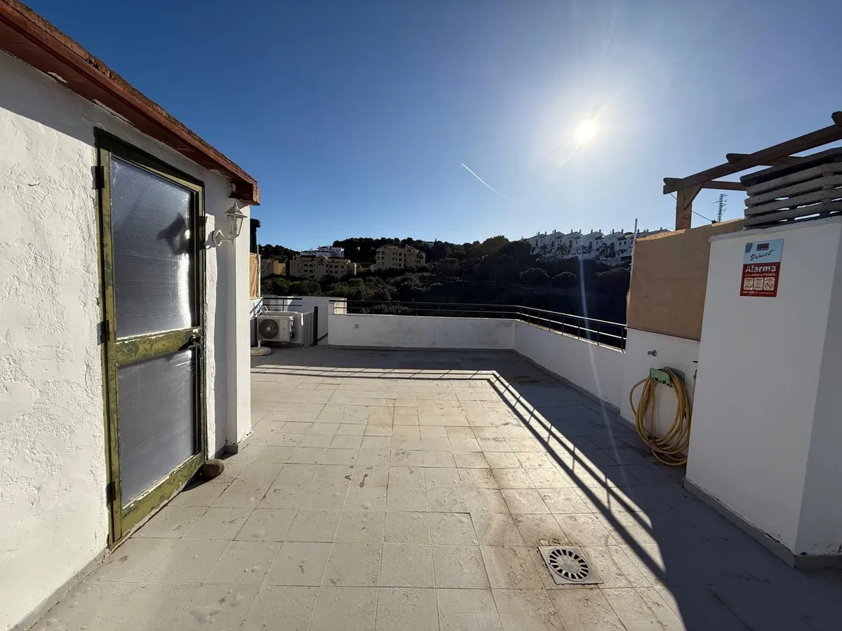 8ac65472-ae7a-4d77-ab48-443900087bae