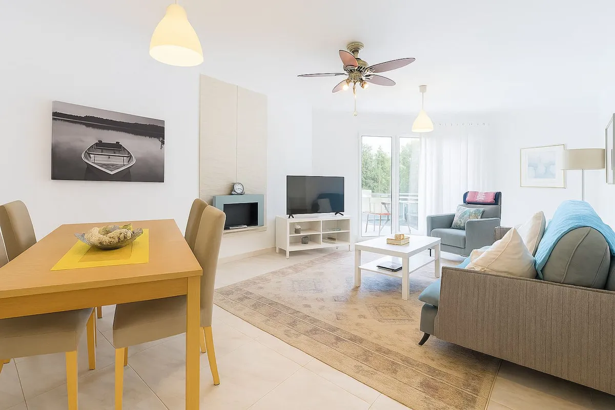 8c827a37-e008-447f-b045-003581817ad1