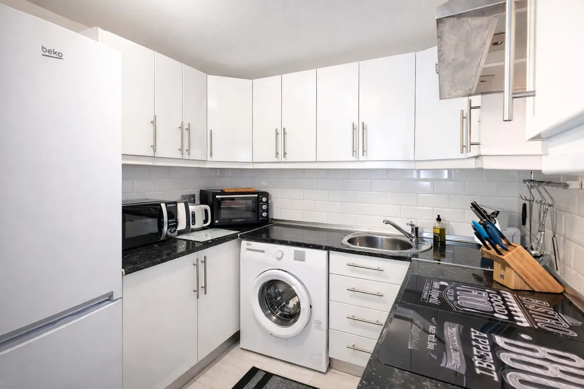 e666b497-5c22-42f3-b6e9-fb8fdaa5a467