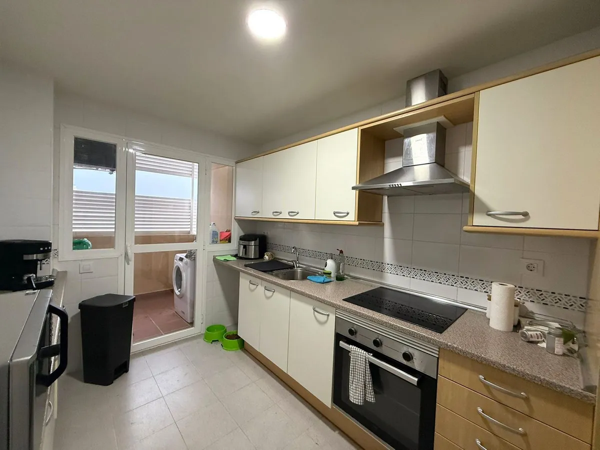 1ca09794-c629-4edf-adb8-8741cdf00182