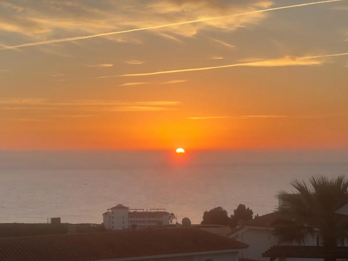 5b6bd21e-89ee-43c3-9e0e-a88dee34c6a6