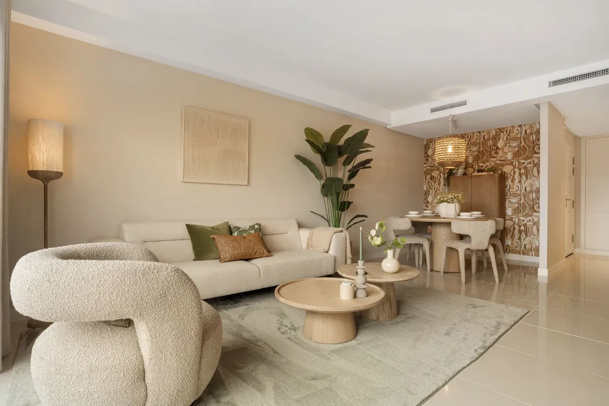 40c92832-5f6d-44ac-bb38-cffe3316575c