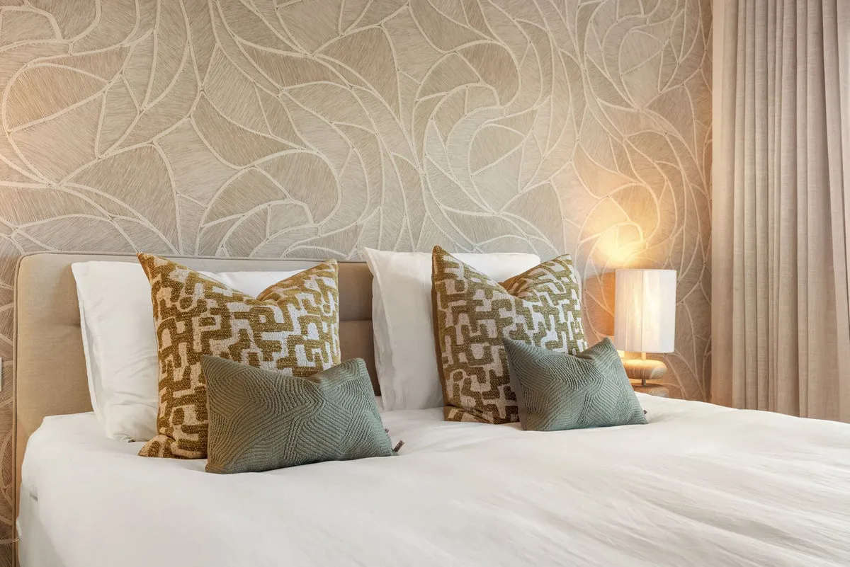 547ec4d2-8c6c-4cd4-9429-dd6589db6397