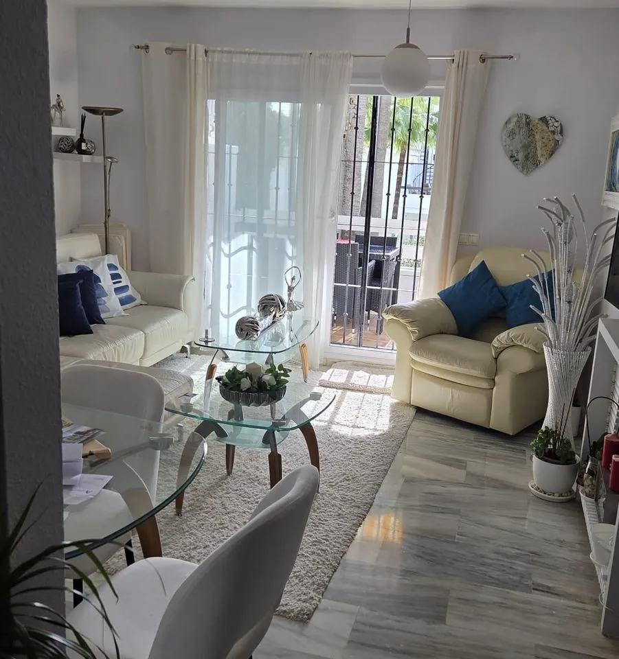 f0a34700-ca4b-4ff6-9de7-771b2c366861