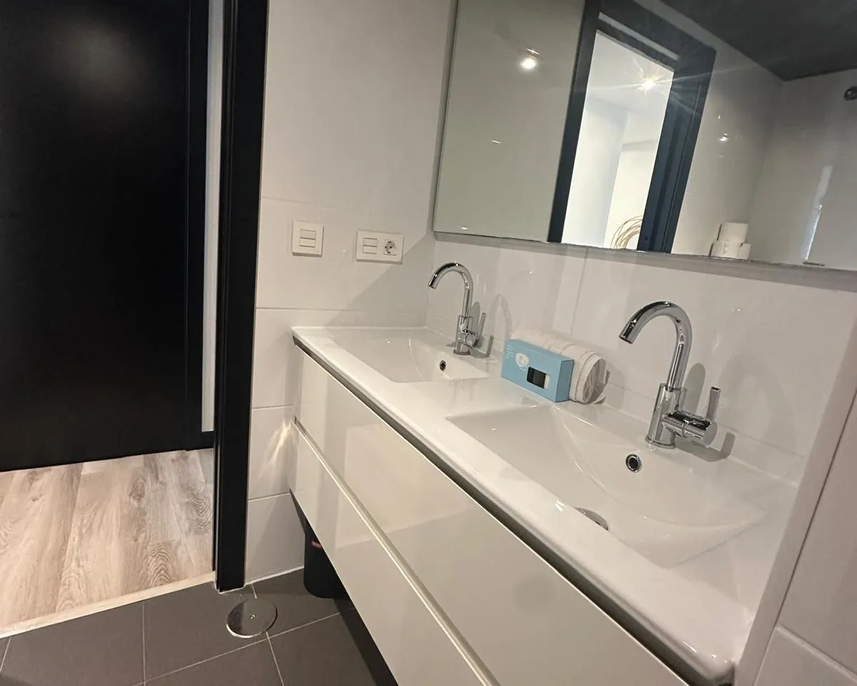 489318cd-99ca-40fb-ab35-42e1089ab406