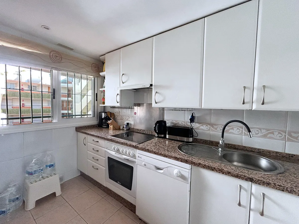 dc05b66e-f39e-4f46-b37c-f7fbb26022f8