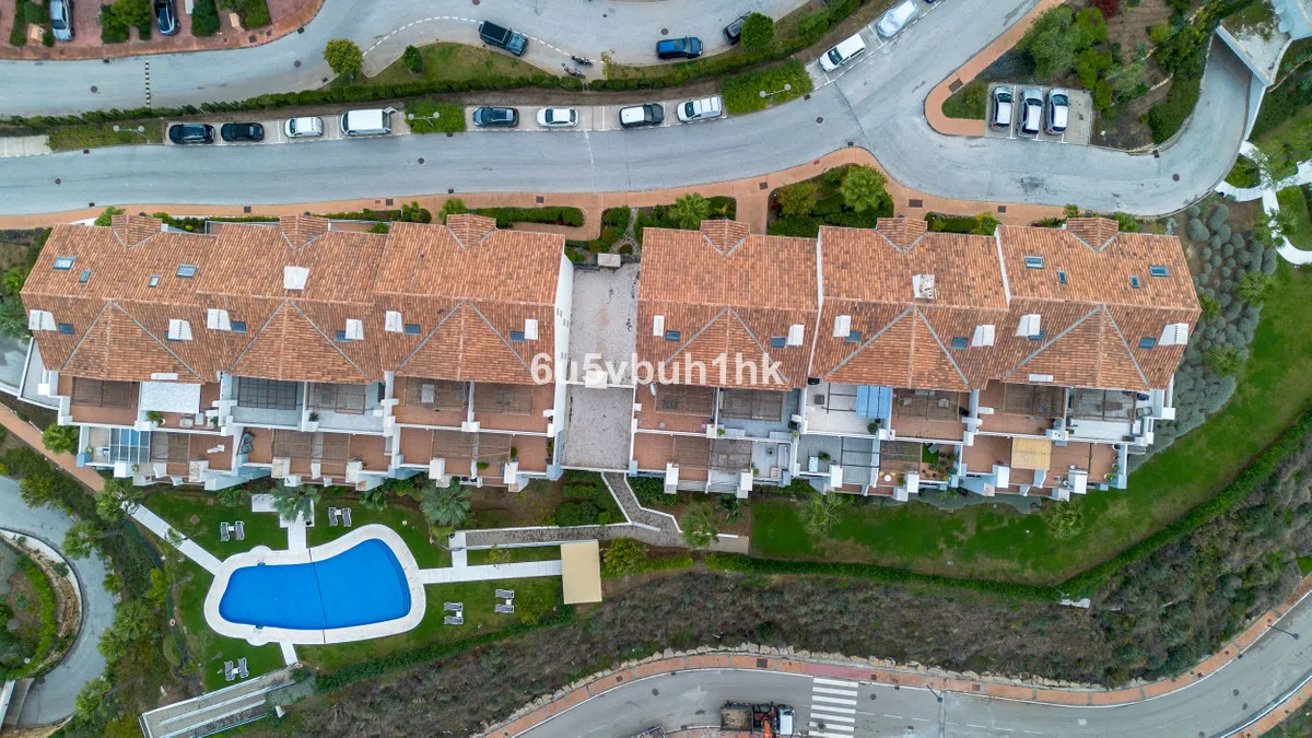 6d81ad2e-90ca-4f45-a4c8-8349727bb2c9