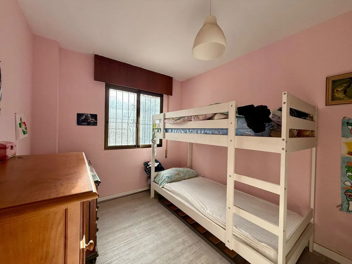 e0e1bac8-85d7-44a3-b2f0-59e44e29a13c