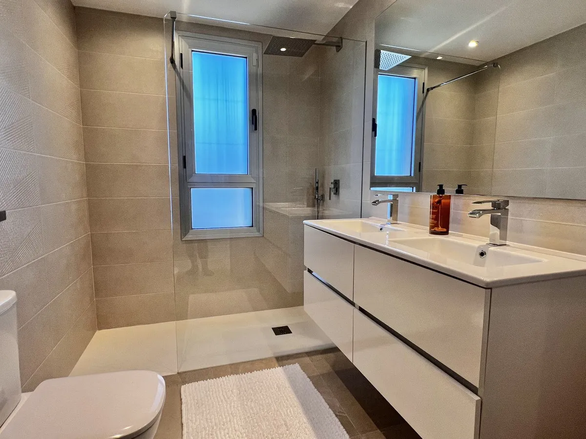 0194cd78-40fe-4632-b7ca-0c968040a22e