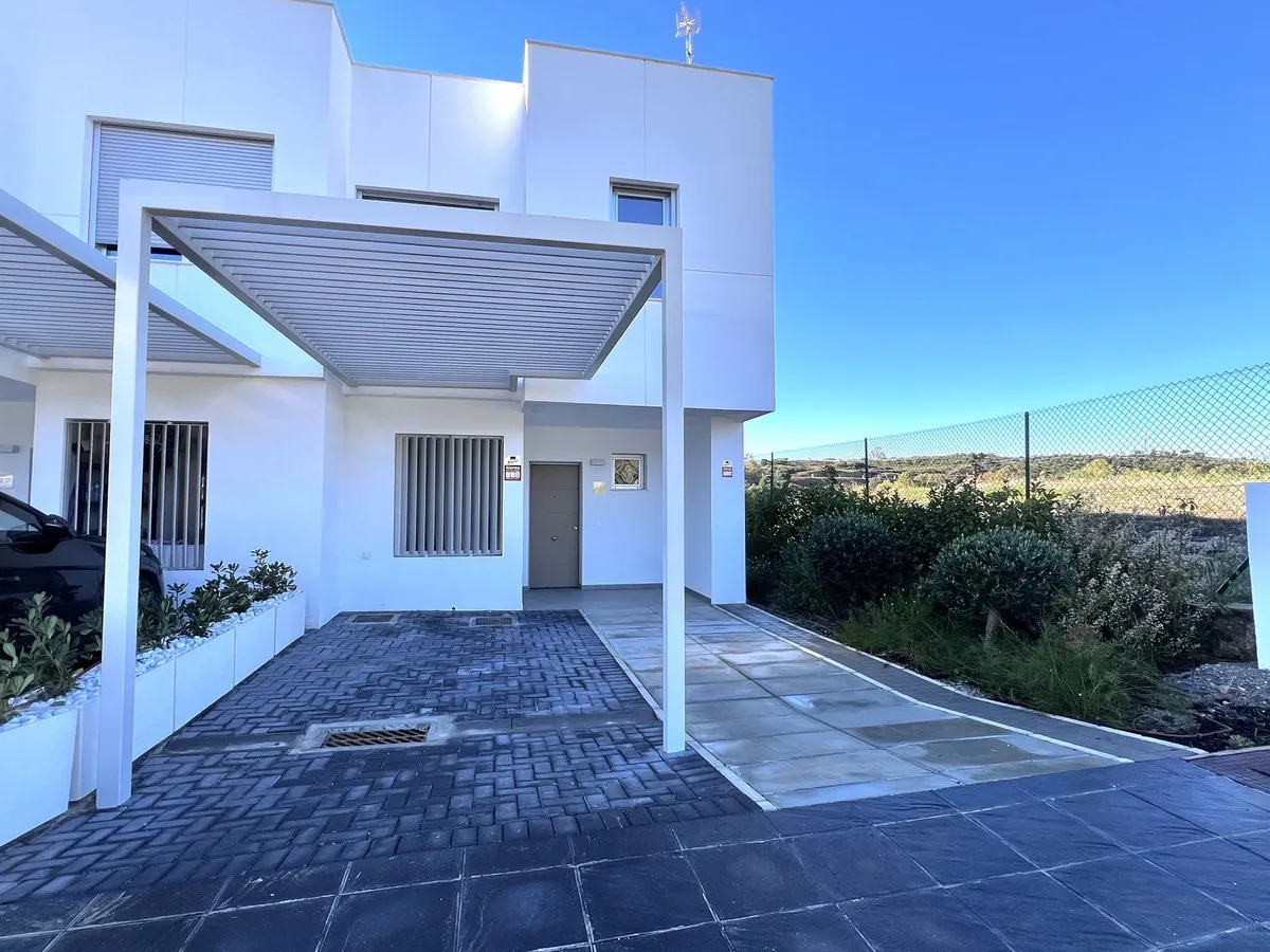 Modern 3-Bedroom Townhouse in Estepona Golf Community