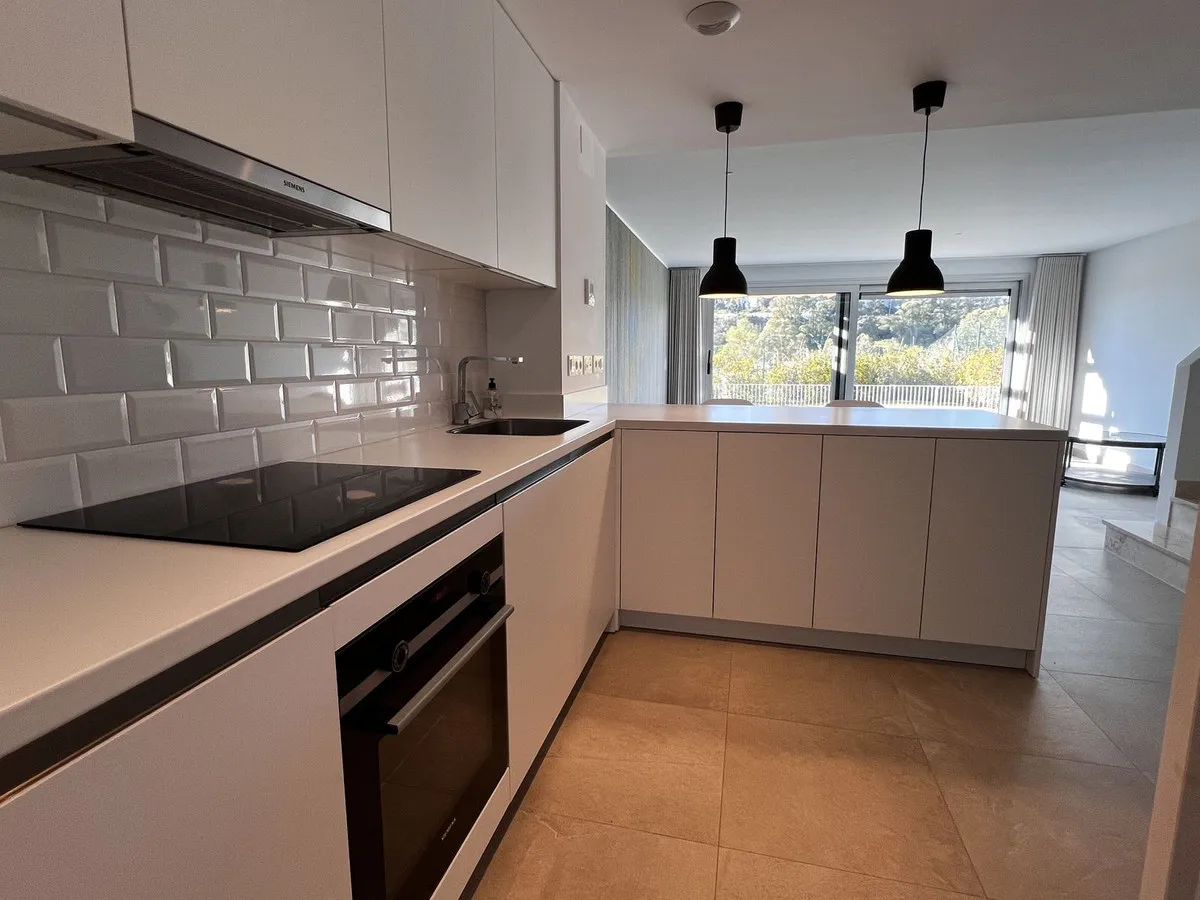 b8ba1fc8-bb35-46c5-90b5-0d2cf5d572d4