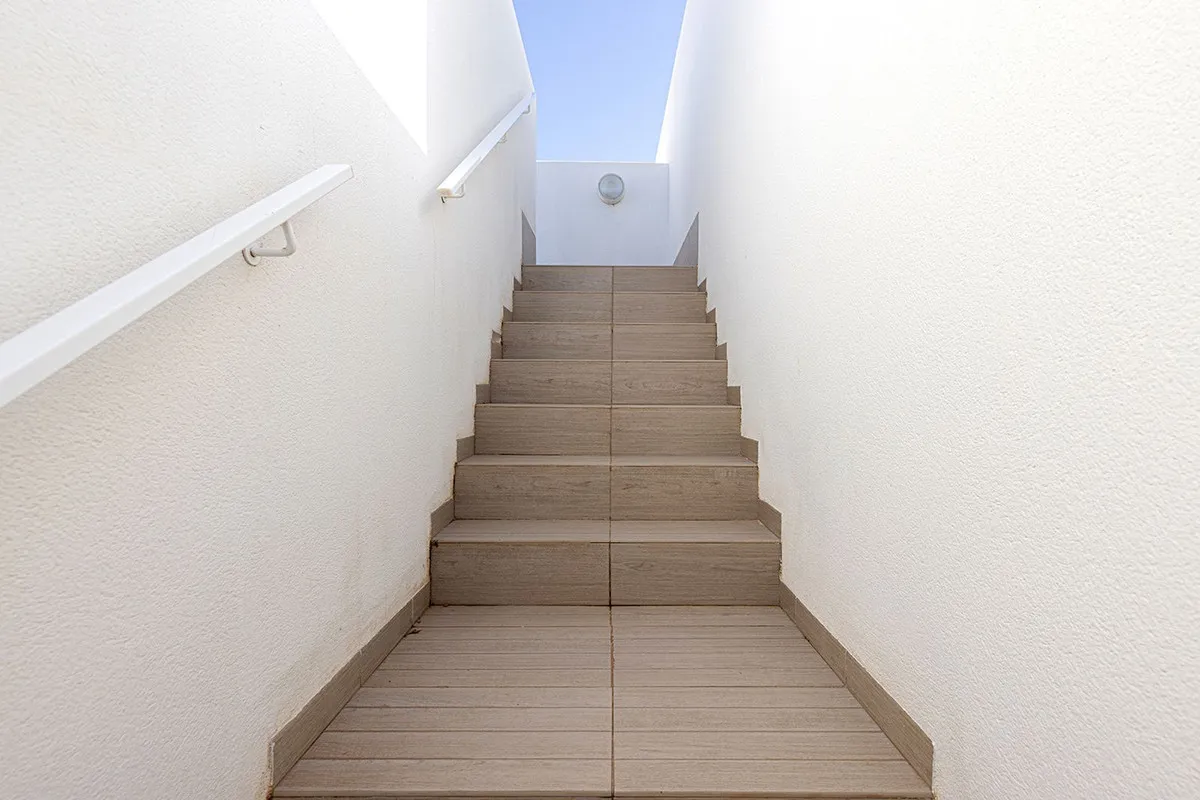 21c73079-a4d9-4841-9f15-3a0684e792e1