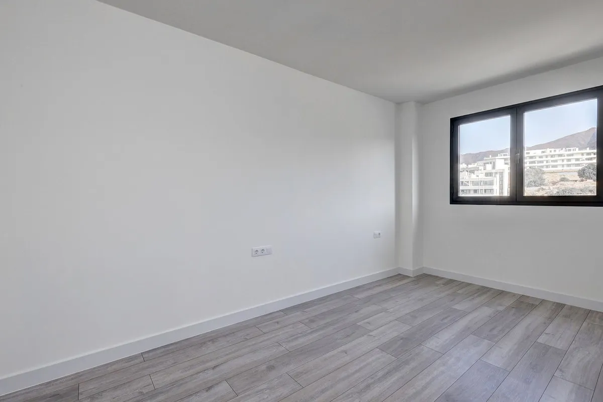 8b8ccbcb-3fab-490b-8943-dc58ee6c0d64