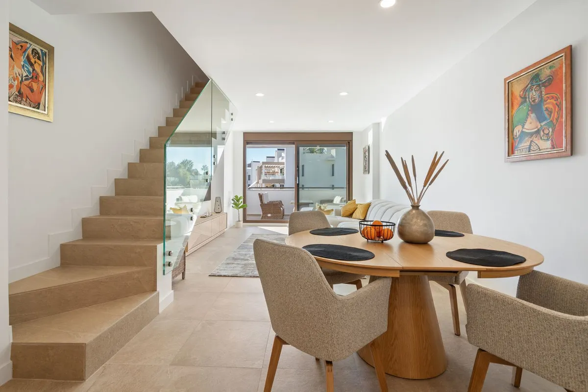 a14231c7-0fcd-40c7-b4f3-7dfd44ddd085