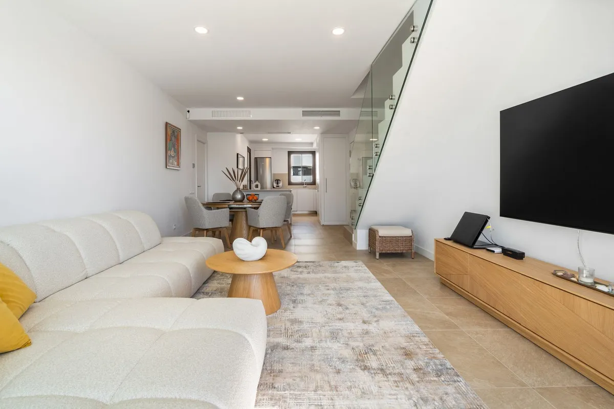 ca8b1c1f-6a9d-45fe-8eb2-711a7bcf08ff