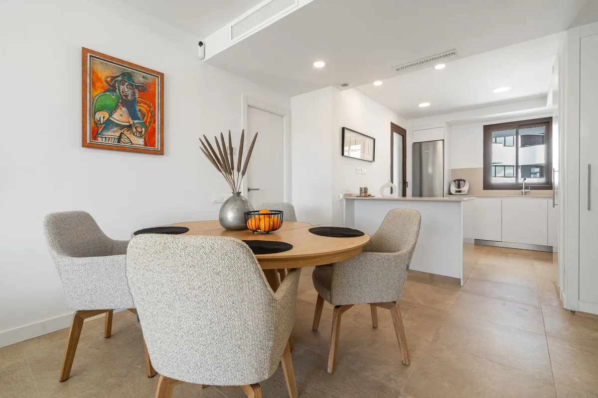 de975bd6-7c3d-4b58-8208-c0d28d7995a7