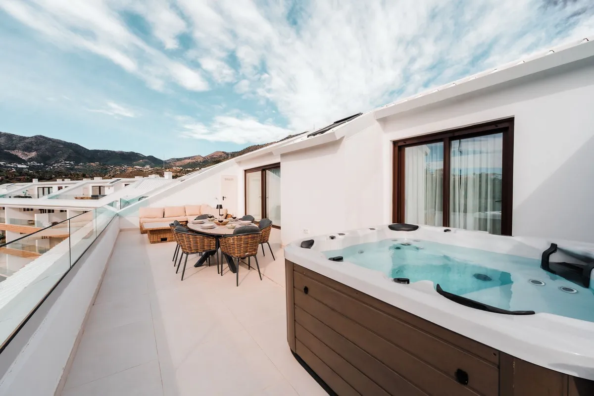 ce4b164a-223e-46ec-9116-fbe03167f6a7