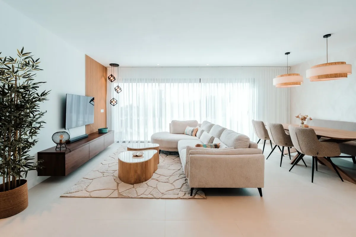 e6ed8315-5528-4f8c-9eac-97284ccda45e