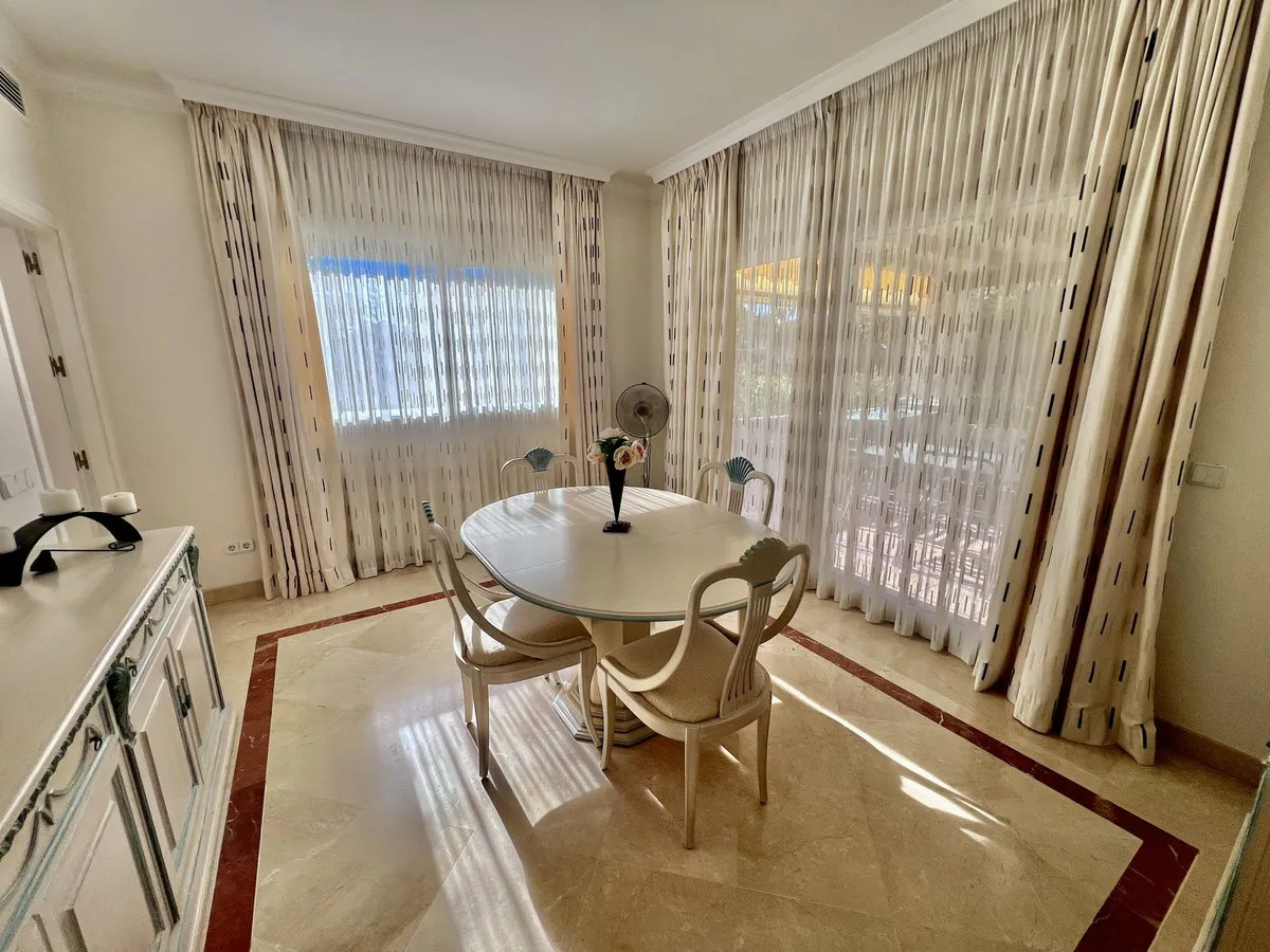 951b7eaa-d075-47d1-b826-2bec670cdb8f