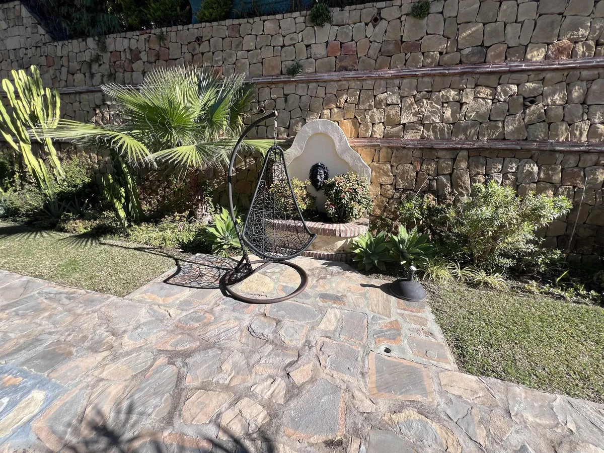 f2d563ff-5b7e-420e-b5ba-16273c291b44