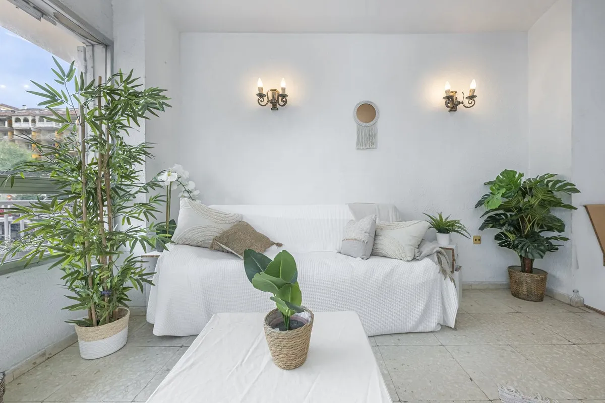 e6d13da0-6e12-4cab-af33-2bb9f657fd46