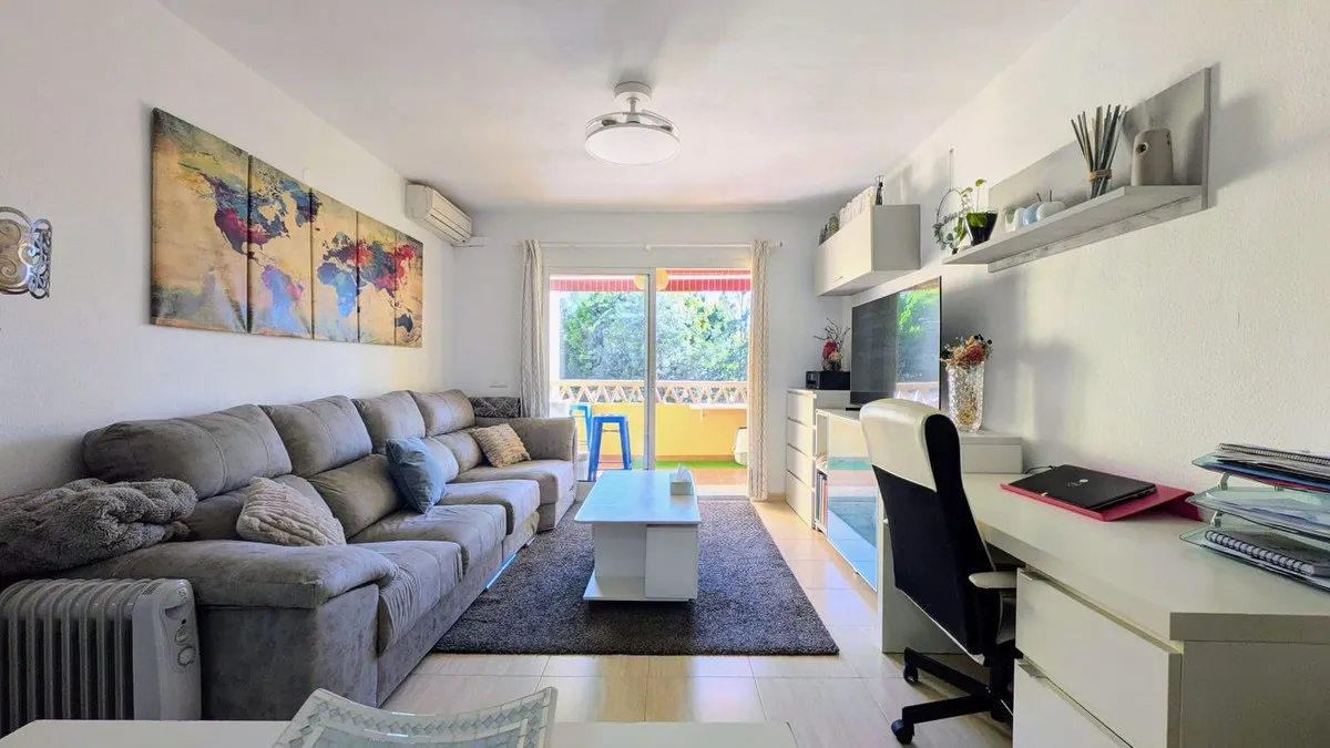 Charming 1-Bedroom in Fuengirola with Terrace