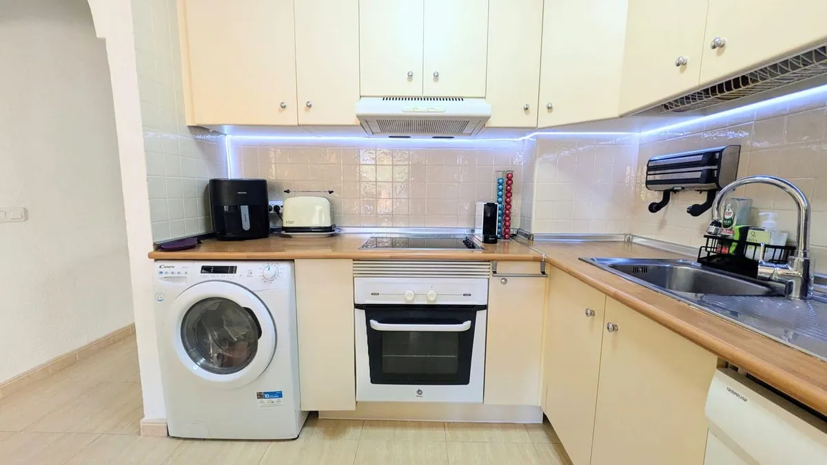 8e6b6c78-018c-499c-9496-905523f5307f