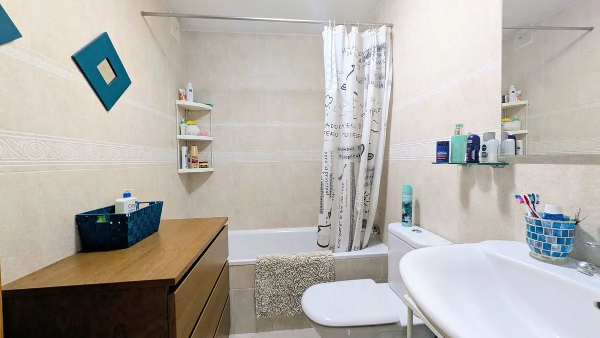 bdfc2078-c0f7-4f64-a090-0b7ac30f7d4b