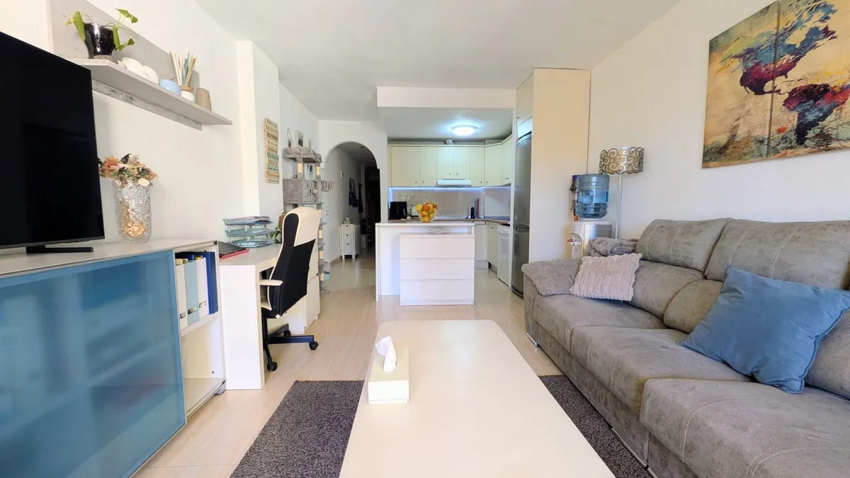 fe3300db-60ee-48ee-b329-47c858e5786a