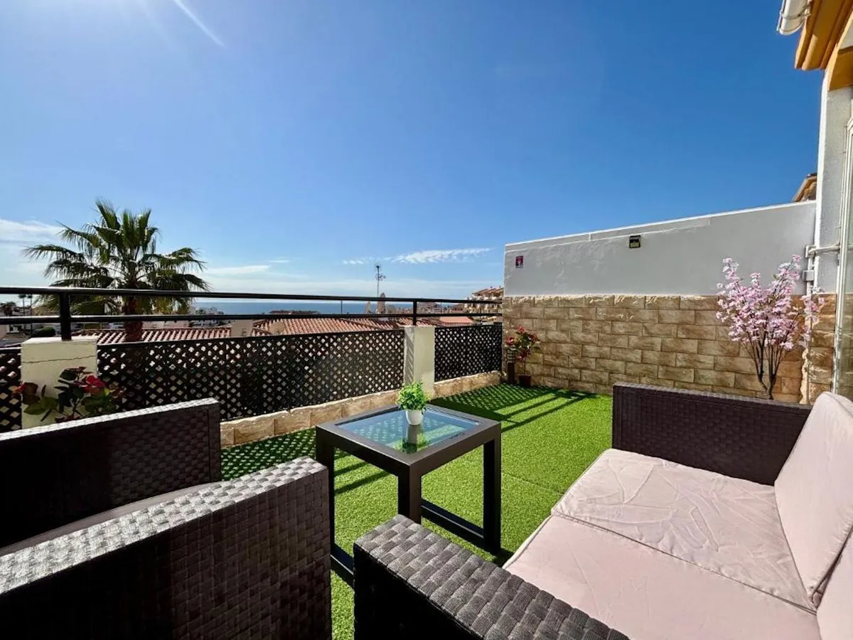 e0b53d72-fce2-4c14-a869-fa319f7977cd