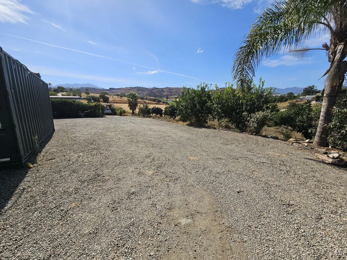 0e84a44e-ff5c-40d4-85c8-1bc97248022d